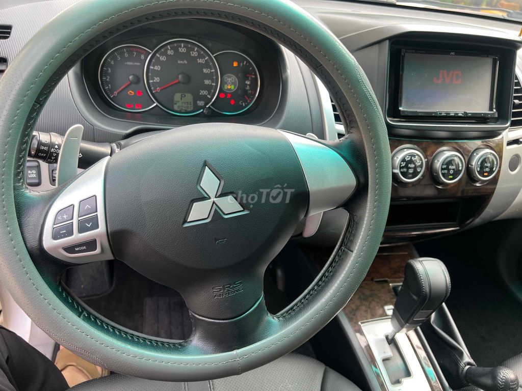 Mitsubishi Pajero Sport 2015 G 4x4 AT xe đẹp. Mua bán Ô tô tại Quận 12 Tp Hồ Chí Minh được đăng bởi Phạm Hoàng hình 13