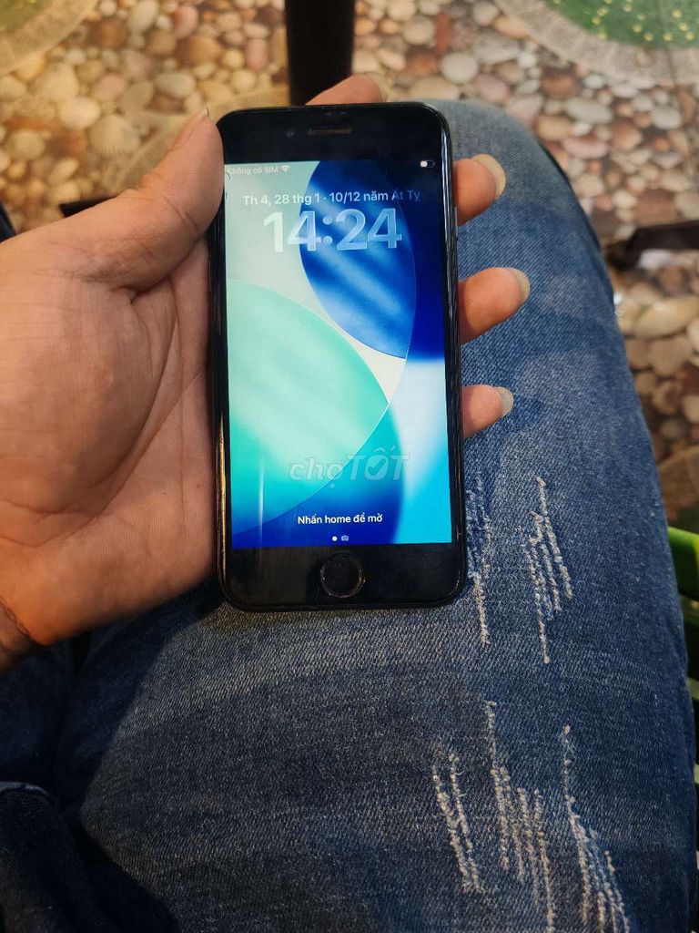 IPhone SE 2020 64GB Đen Quốc tế zin all. Mua bán Điện thoại tại Quận Bình Tân Tp Hồ Chí Minh được đăng bởi V I N H hình 1