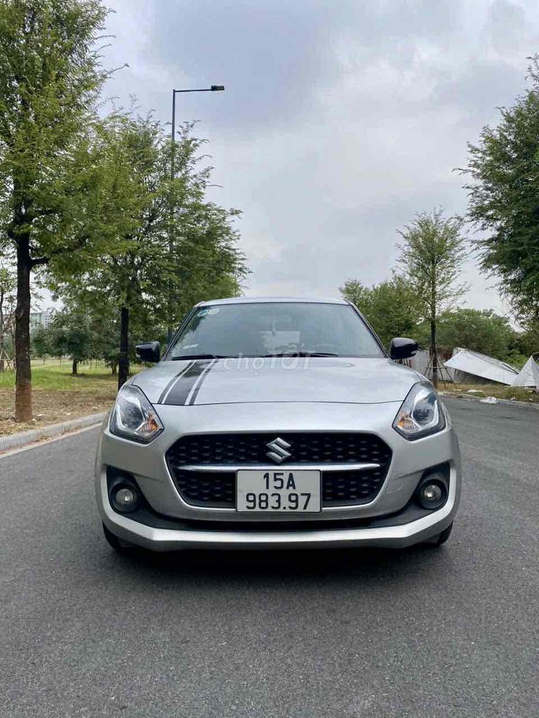 Suzuki Swift 2021 GLX 1.2 AT 2021 đăng kí 2022