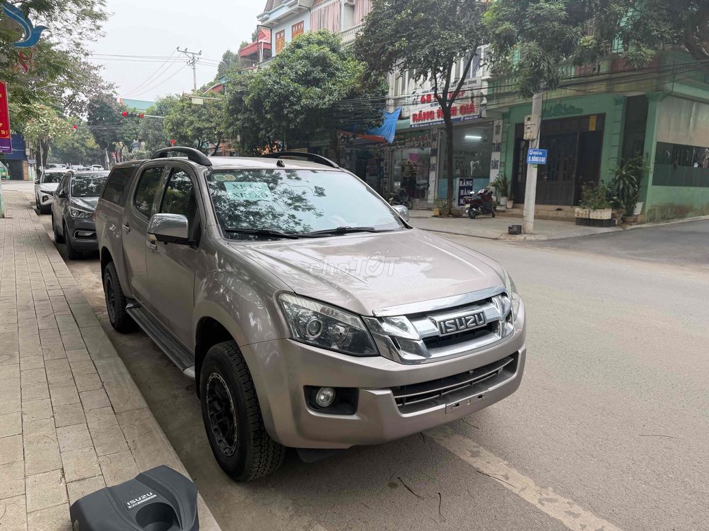 Isuzu Dmax 2015 số at máy 2.5 máy số zin chất cho. Mua bán Ô tô tại Quận Ba Đình Hà Nội được đăng bởi lê phi hình 15
