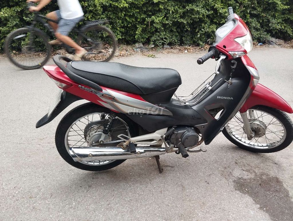 Honda Wave S 100 красно-черная Ханой