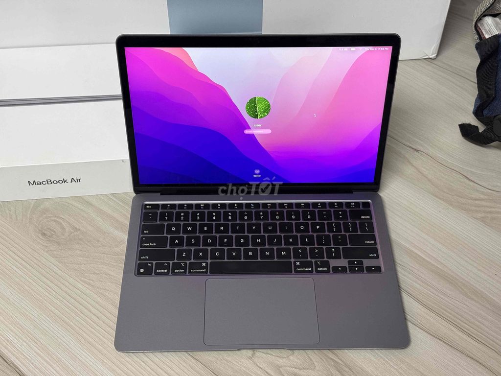 Macbook Air 2020 - 13 inch  👉Chip Apple M1  👉Ram :