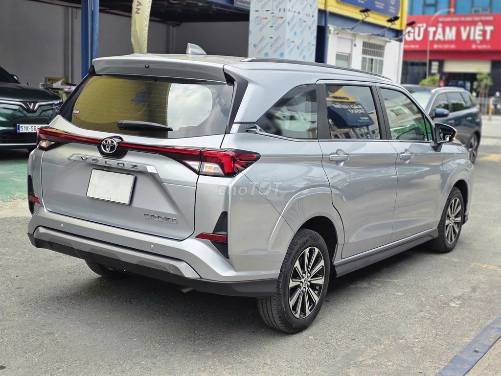 Toyota Veloz Cross 2022 CVT 12200 km. Mua bán Ô tô tại Quận Tân Bình Tp Hồ Chí Minh được đăng bởi Nguyễn Tân Xe Lướt  hình 10