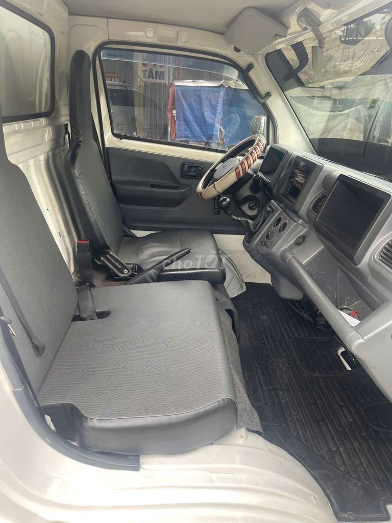 bán suzuki 700kg đời 2019 thùng kín 2m7. Mua bán Xe tải, xe ben tại Thành phố Thuận An Bình Dương được đăng bởi Hồ Xe Tải hình 2