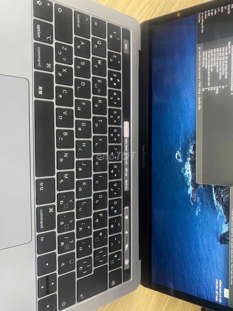 Macbook Pro 2019 16GB 256GB 13.3” Retina cũ.