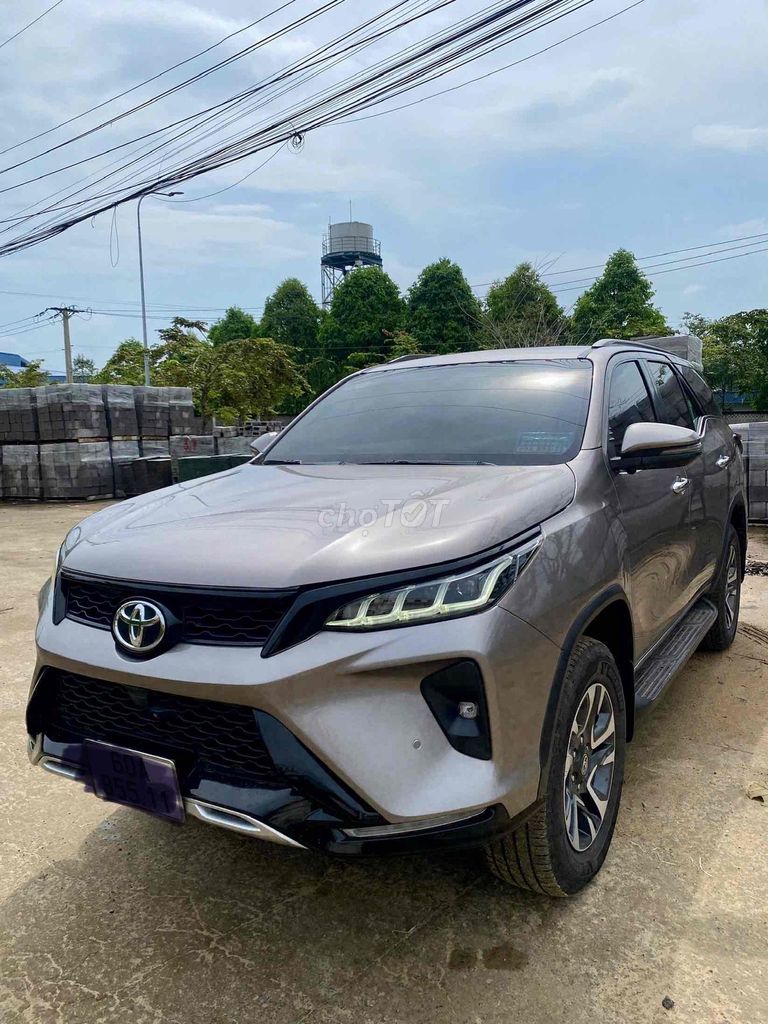 Toyota Fortuner Legender 2021 Xám. Mua bán Ô tô tại Huyện Định Quán Đồng Nai được đăng bởi Hoang hình 3