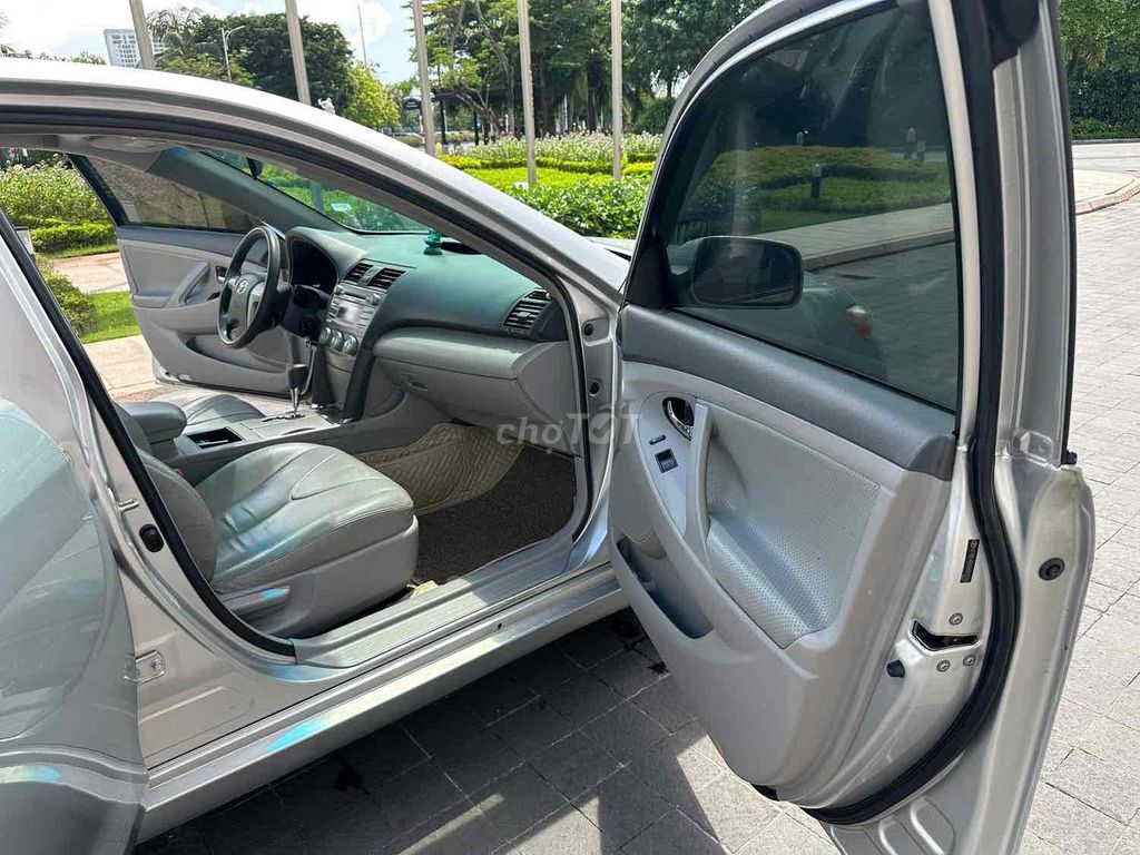 BÁN CAMRY 2.4LE 2007 NHẬP MỸ CHẤT LƯỢNG CAO. Mua bán Ô tô tại Quận Long Biên Hà Nội được đăng bởi Em Minh hình 10