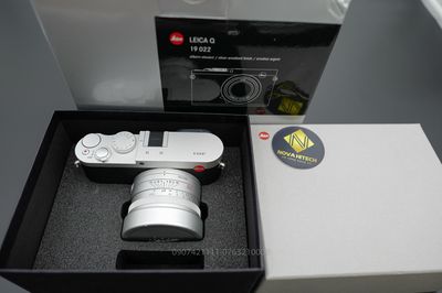 Leica Q sillver fullbox