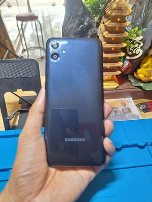 Samsung Galaxy A04e 32GB Đen