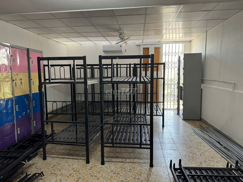 Giường tầng sắt sơn tĩnh điện Đen. Mua bán Giường, chăn ga gối nệm tại Quận 7 Tp Hồ Chí Minh được đăng bởi Mai Khánh Toàn hình 1