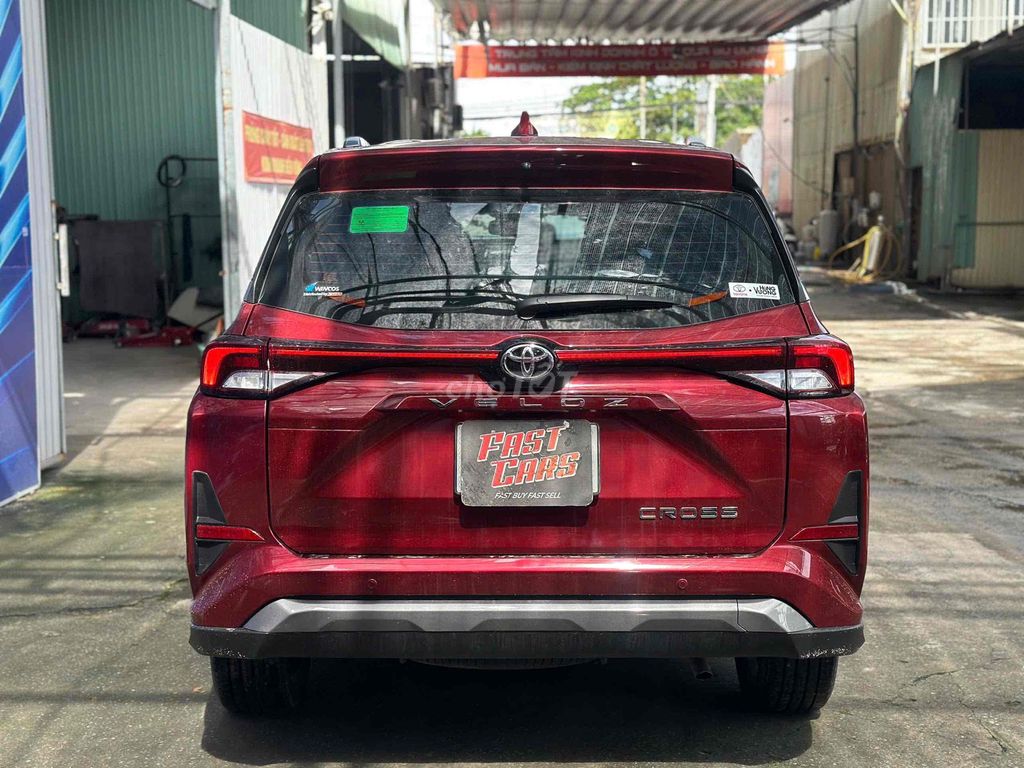 Toyota Veloz Cross TOP 2023, пробег 14 000 км, один владелец