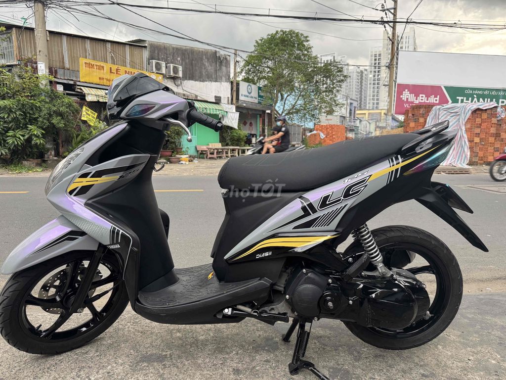 Yamaha Luvias Fi Xám tím. Mua bán Xe máy tại Quận Tân Phú Tp Hồ Chí Minh được đăng bởi Anh thành hình 3