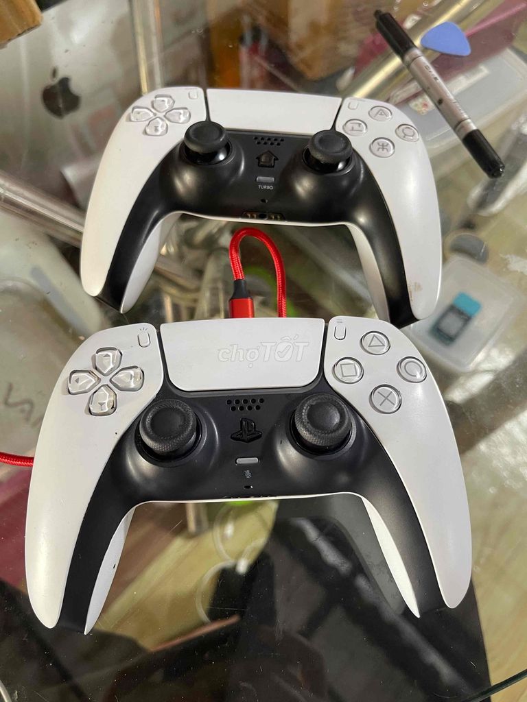 Tay cầm chơi game PS5 Trắng, Đen Zin. Mua bán Thiết bị chơi game tại Huyện Trà Ôn Vĩnh Long được đăng bởi Thúy hình 1