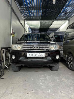 Toyota Fortuner 2010 Đen 154000 km bao tess hãng