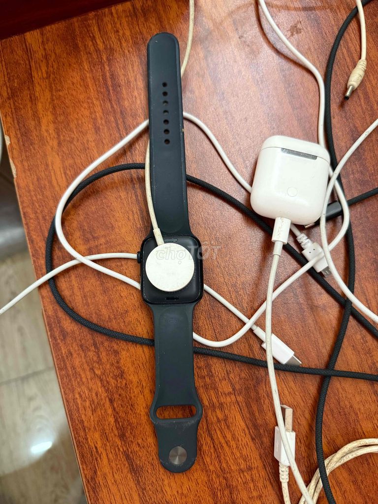 Apple Watch Đen. Mua bán Thiết bị đeo thông minh tại Huyện Thanh Trì Hà Nội được đăng bởi Longbien2011 hình 1