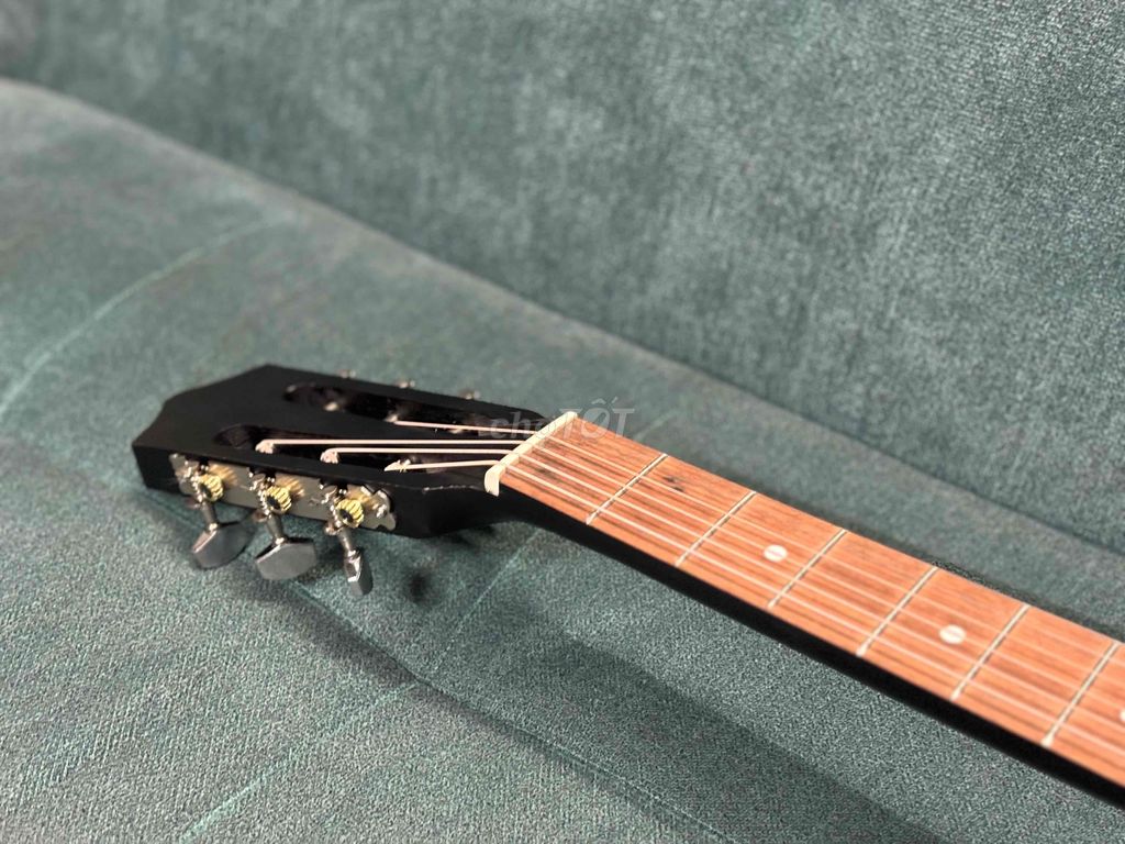 Đàn Guitar mua lẻ giá sỉ E55