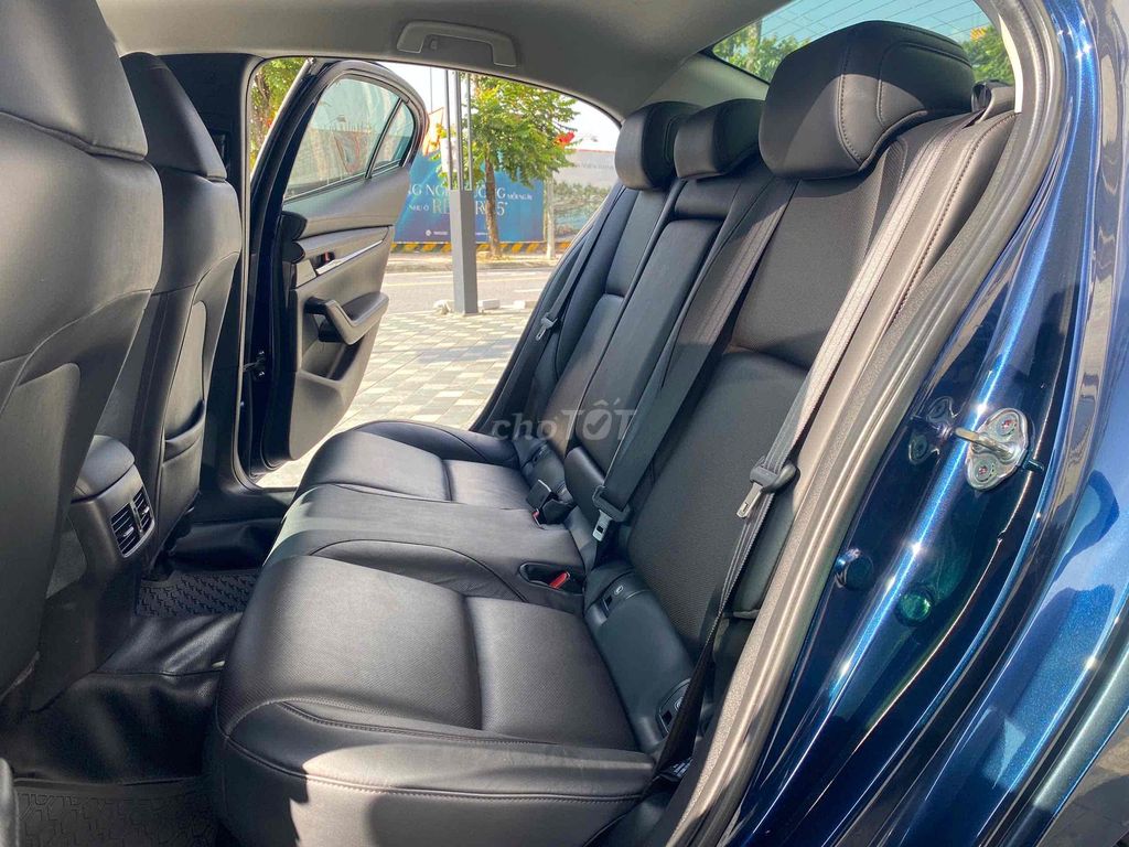 Mazda 3 2020 1.5L Luxury - 70000 km. Mua bán Ô tô tại Quận Long Biên Hà Nội được đăng bởi Bùi Đình Thông hình 17