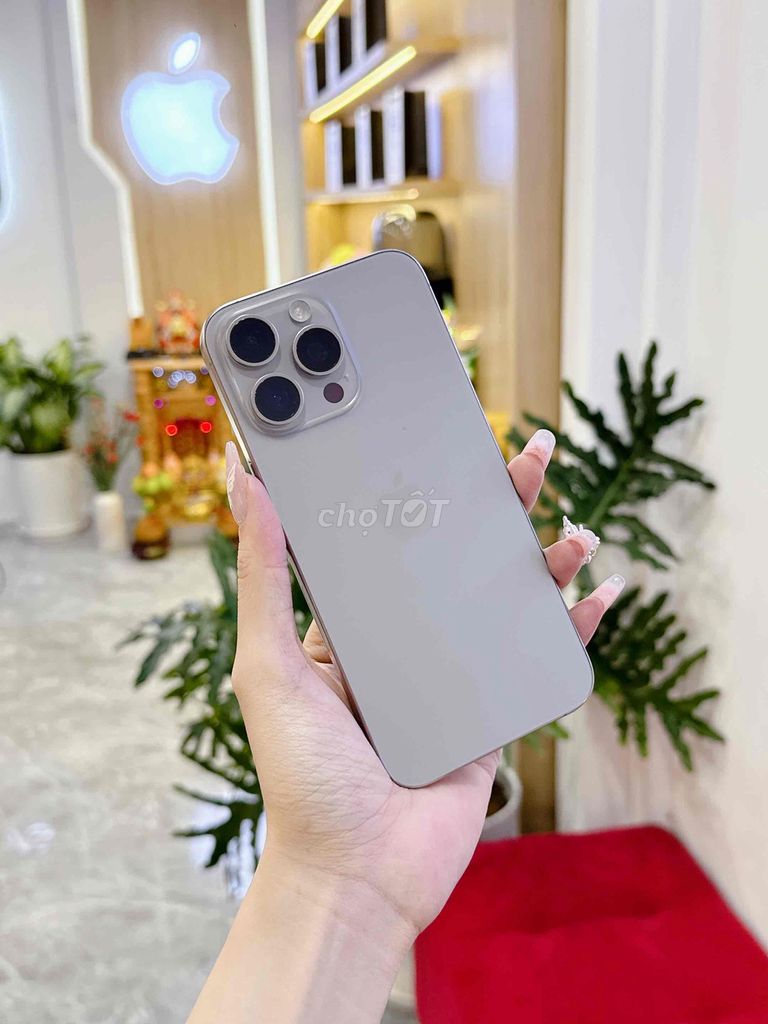 iPhone 15 Pro Max 256GB. Mua bán Điện thoại tại Thành phố Đà Lạt Lâm Đồng được đăng bởi Ngọc Nhi  hình 1