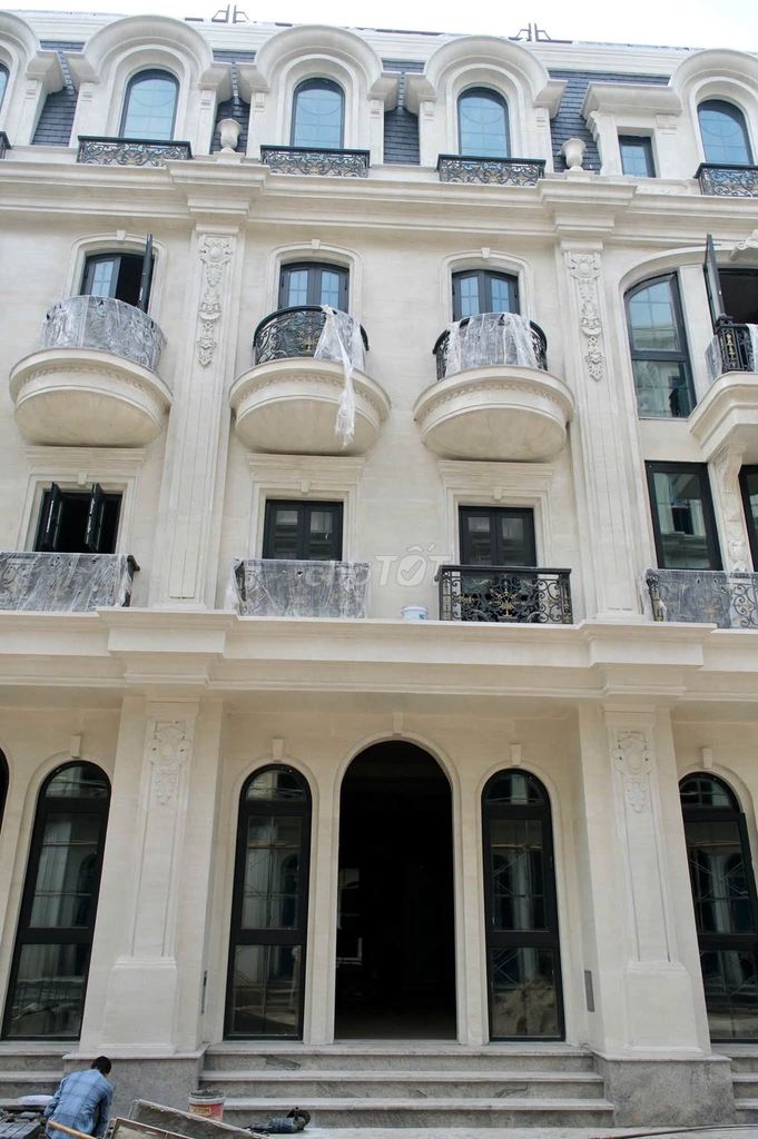 Объекты недвижимости: Shop Noble Palace, Дом Лай Кха, Земля Хай Бой, Вилла Фук Тхо