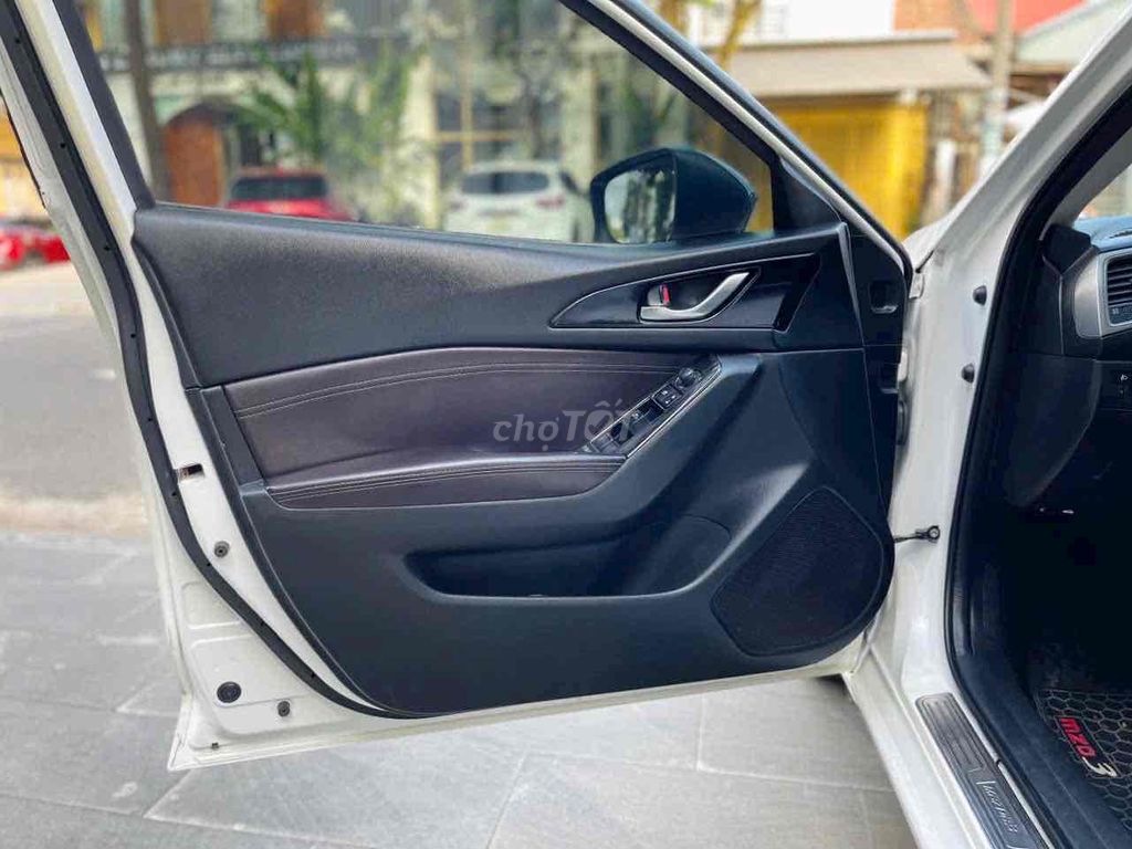 Mazda 3 2017 1.5 AT Sedan - 100000 km. Mua bán Ô tô tại Thành phố Pleiku Gia Lai được đăng bởi Dinh Trung  hình 15