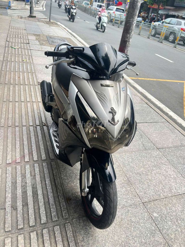 Honda air blade 2012 mới 90% biển số thành phố. Mua bán Xe máy tại Quận Tân Phú Tp Hồ Chí Minh được đăng bởi Tuanduy hình 2