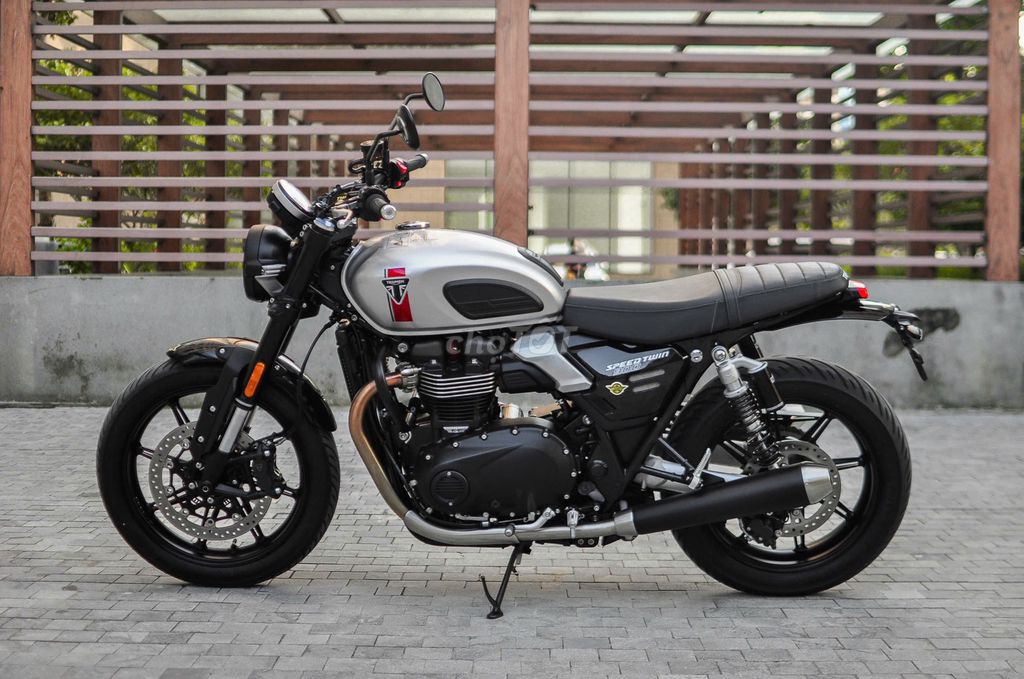 THANH MOTOR Cần Bán Triumph Speedtwin 900 2025. Mua bán Xe máy tại Quận Hoàng Mai Hà Nội được đăng bởi Lê Chí Thanh hình 1