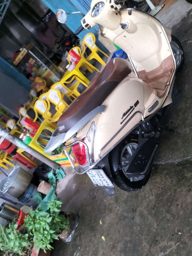 Xe Attila phung xăng điện tử máy êm giấy tờ đầy đủ. Mua bán Xe máy tại Quận Bình Tân Tp Hồ Chí Minh được đăng bởi Ngọc  hình 3