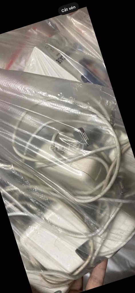 Sạc macbook air pro magsafe 1 2 đầu dẹp đầu L zin. Mua bán Phụ kiện (Màn hình, Chuột...) tại Quận Tân Phú Tp Hồ Chí Minh được đăng bởi Trương Hiệp hình 1