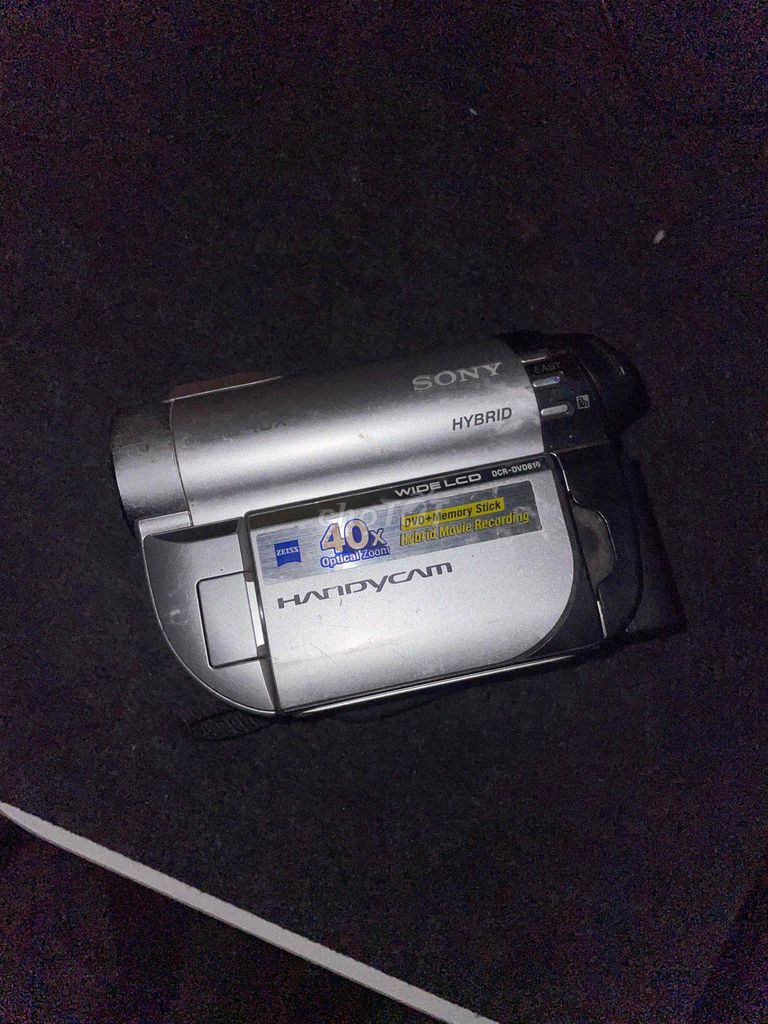Máy quay phim Sony DCR-DVD810 Bạc/ bán xác. Mua bán Máy ảnh, Máy quay tại Huyện Đức Hòa Long An được đăng bởi Tấn Lộc hình 1