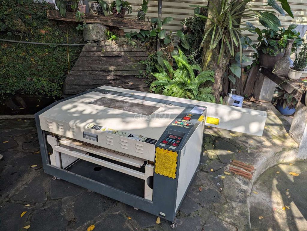 Máy cắt khắc laser 6040 nâng hạ bàn. Mua bán Đồ chuyên dụng, Giống nuôi trồng tại Huyện Trảng Bom Đồng Nai được đăng bởi Lâm Anh Tuấn hình 1