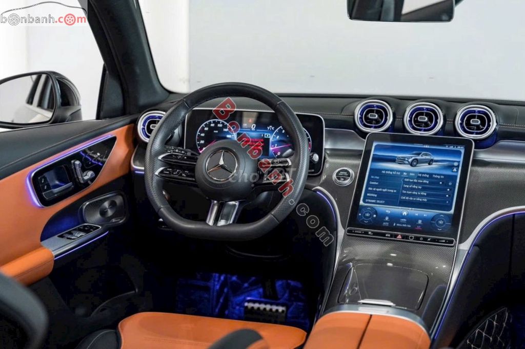 Mercedes Benz GLC 300 4Matic 2023 - 2 Tỷ 399 Triệu. Mua bán Ô tô tại Quận 7 Tp Hồ Chí Minh được đăng bởi Nguyễn Xuân Phúc hình 8