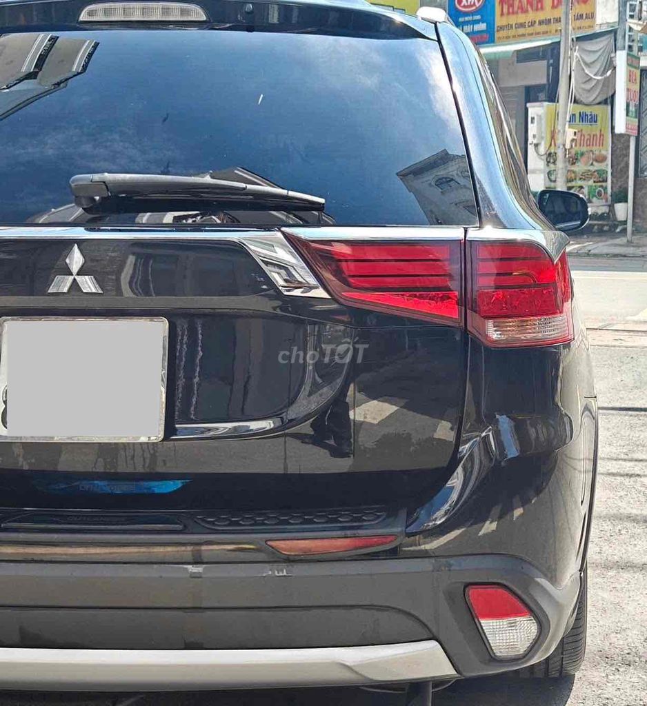 Bán Mitsubishi Outlander Premium. Mua bán Ô tô tại Quận Ninh Kiều Cần Thơ được đăng bởi Nguyễn Hòa Auto hình 4