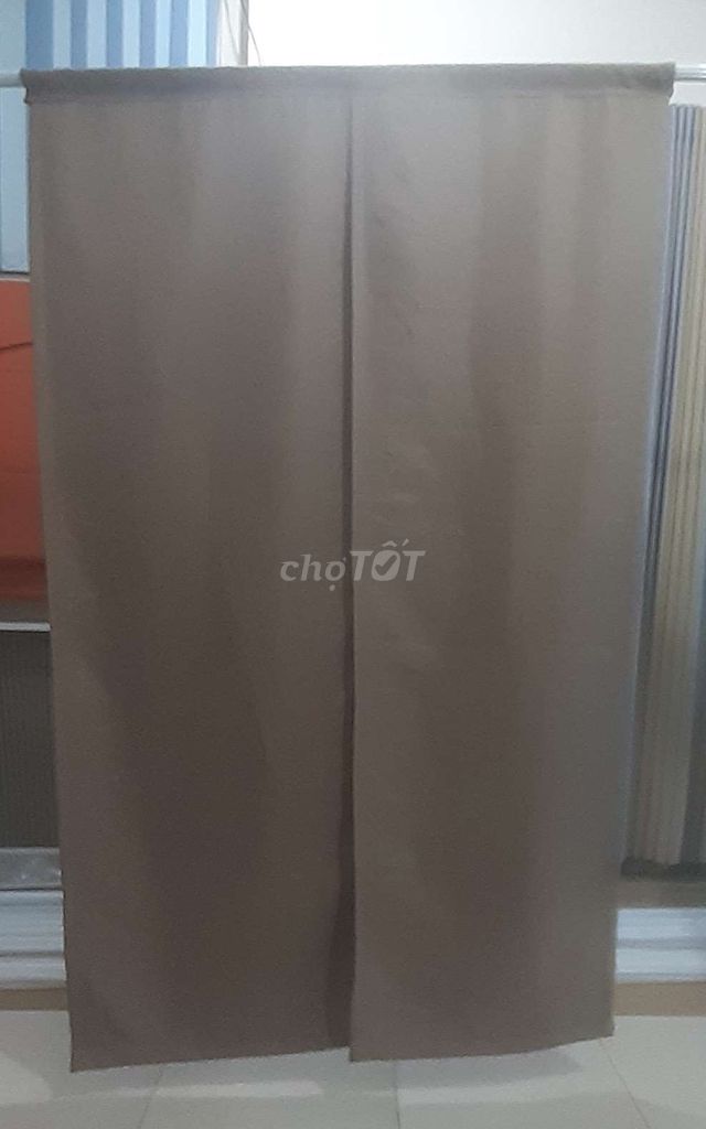Rèm vải Be 1.1m x 2.3m. Mua bán Nội thất, đồ gia dụng khác tại Quận Ngũ Hành Sơn Đà Nẵng được đăng bởi nữ nữ  hình 1