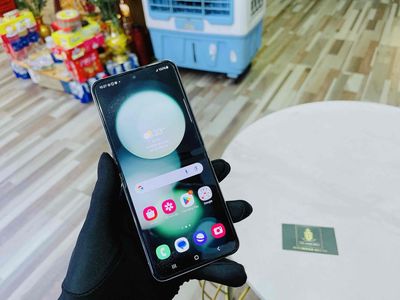 Samsung Z Flip 5 256G Việt Nam xanh mint giá iu. Mua bán Điện thoại tại Quận Hải Châu Đà Nẵng được đăng bởi TUẤN LUXURY MOBILE ĐÀ NẴNG