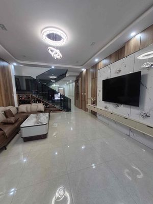 Аренда · 4 комн. · 100 м² · Quận Cẩm Lệ, ул. Đường Bùi Công Trừng