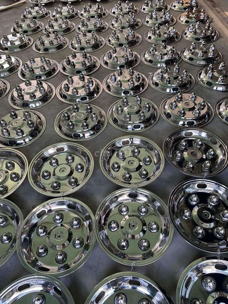 Ốp mâm INOX xe tải R12 R14 R15 R16 R20 R22,5..
