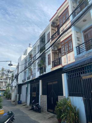 Phạm Đăng Giảng, 4 tầng, DT 4x18, giá 5.x tỷ