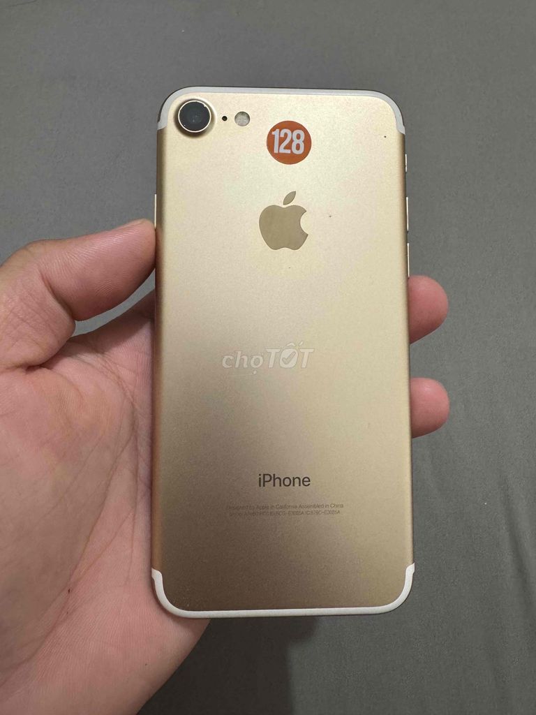 Apple iPhone 7 128GB Vàng. Mua bán Điện thoại tại Quận Thanh Khê Đà Nẵng được đăng bởi Táo Đẹp  hình 1