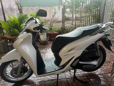💥 Bán SH 160i ABS trắng chính chủ 3.700km – xe đẹp. Mua bán Xe máy tại Huyện Dương Minh Châu Tây Ninh được đăng bởi Trieu