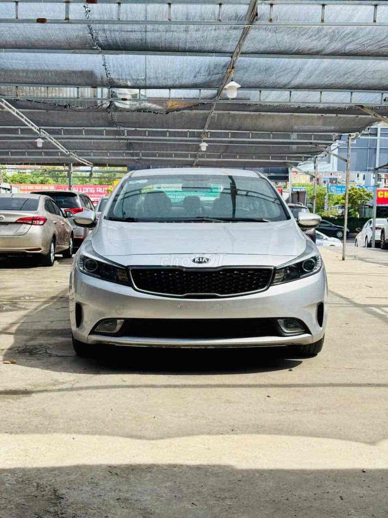 Kia Cerato 2016 1.6 MT