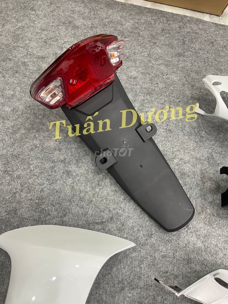 Dàn Áo Wave 100, Wave Lớn Cao Cấp, Wave A Trắng. Mua bán Phụ tùng xe tại Quận Hà Đông Hà Nội được đăng bởi Phụ Tùng Xe Tuấn Dương hình 2