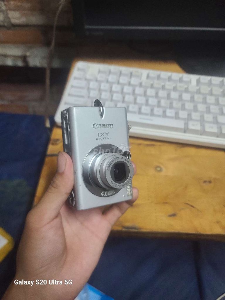 Máy ảnh Canon IXY 400 kèm pin mới và cục sạc. Mua bán Máy ảnh, Máy quay tại Quận 8 Tp Hồ Chí Minh được đăng bởi Thanh Sơn hình 1