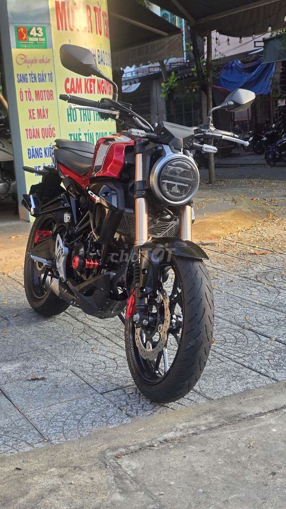 Хонда CB150R 2021 Красивый красный черный цинк 100%