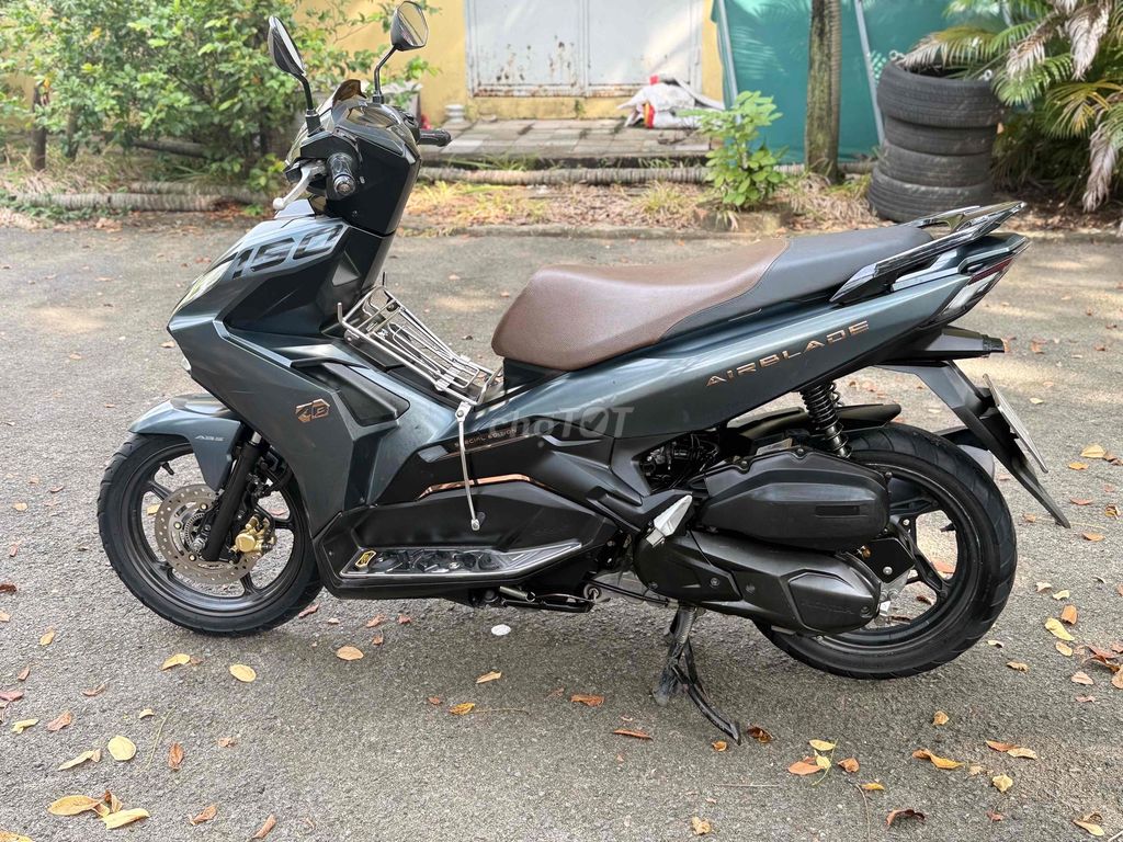 BÁN AB 150ABS CHÍNH CHỦ CÔNG CHỨNG. Mua bán Xe máy tại Thành phố Thủ Đức Tp Hồ Chí Minh được đăng bởi XE MÁY ANH hình 7