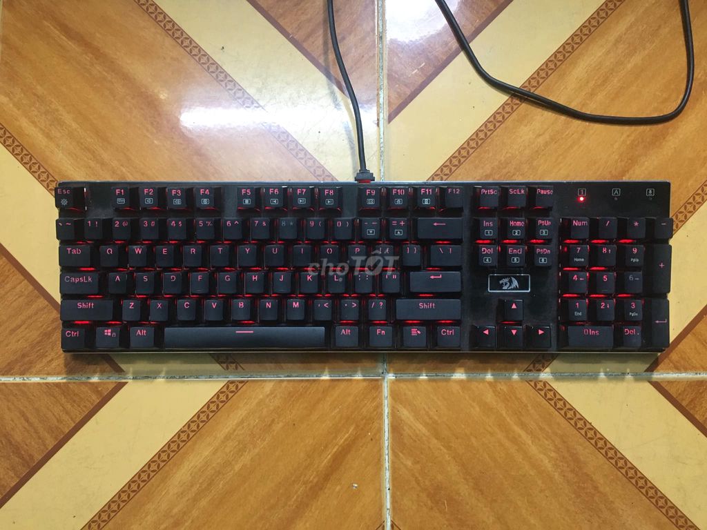 Phím cơ REDRAGON, model K556 RGB, gõ tốt