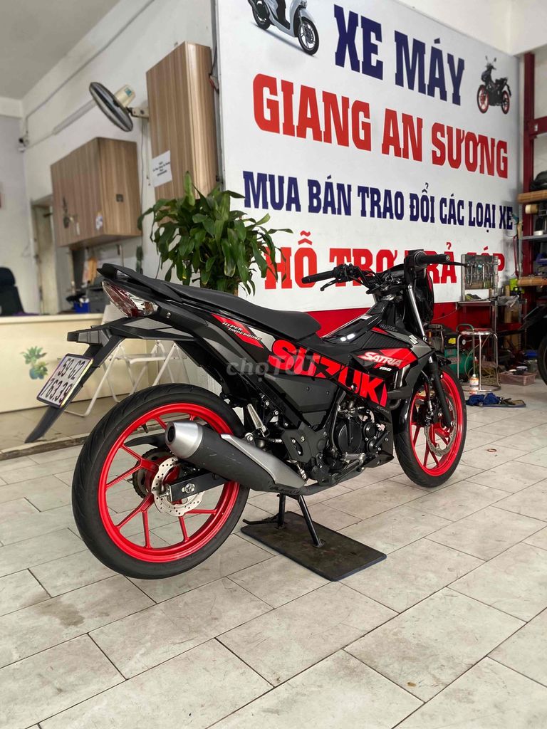Suzuki Satria 150 đk 2020 màu đỏ đen BSTP. Mua bán Xe máy tại Quận 12 Tp Hồ Chí Minh được đăng bởi Xe Máy Hoàng Giang An Sương  hình 5