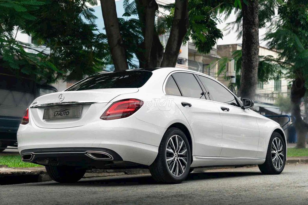 LONG ANH AUTO về Mercedes C200FL model 2019. Mua bán Ô tô tại Quận 7 Tp Hồ Chí Minh được đăng bởi LongAnh AuTo  hình 18