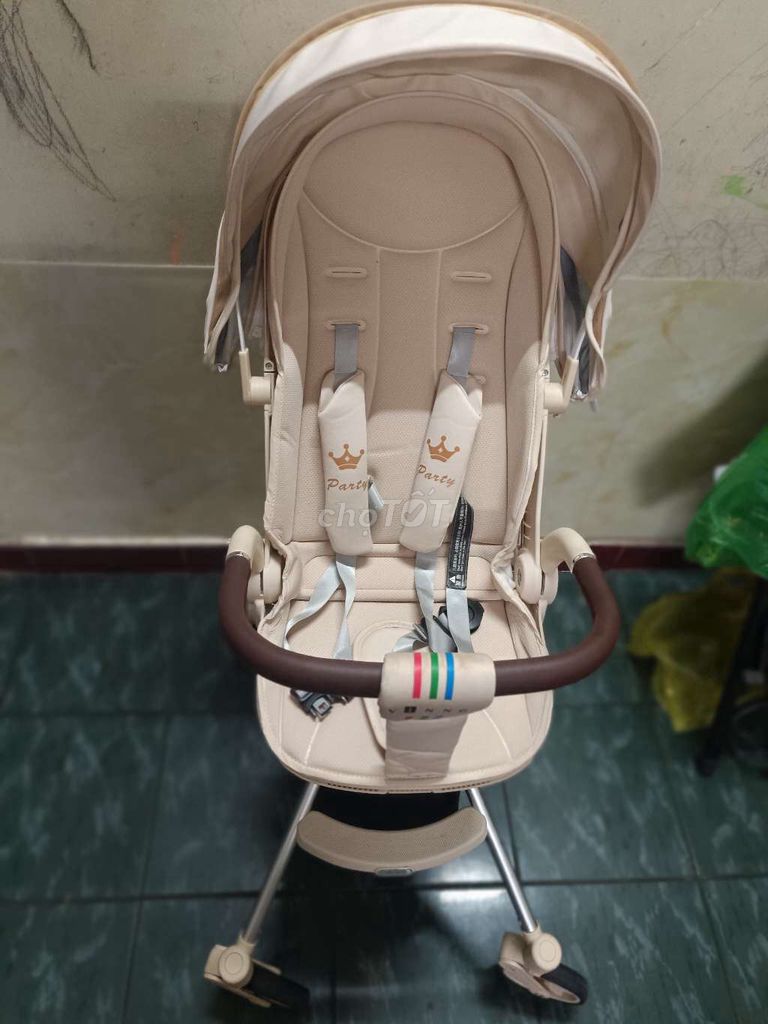 Xe đẩy gấp gọn màu Kem. Mua bán Mẹ và bé tại Quận Tân Bình Tp Hồ Chí Minh được đăng bởi Thanh Tâm hình 1