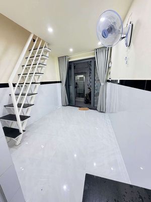 Hàng xóm Landmark 81 nhà nhỏ mà có võ đường Võ Duy Ninh 3 tầng SD 45m2