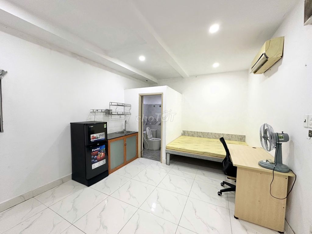 Trọ full nội thất 3,5tr Nguyễn Thị Tú Bình Tân qua ĐH Công Thương 12p